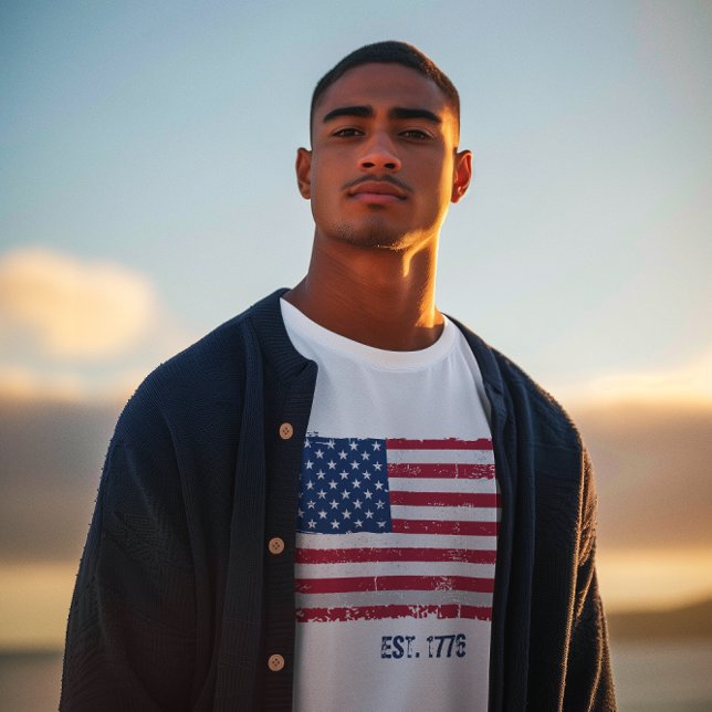 Camiseta Texto Grunge e Bandeira Americana (4th of July Tee)