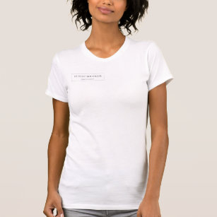 Camiseta Texto preto simples Nome comercial no peito direit