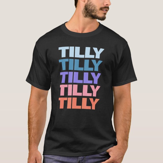 Camiseta Texto Repetido Moderno Inclinado (Frente)