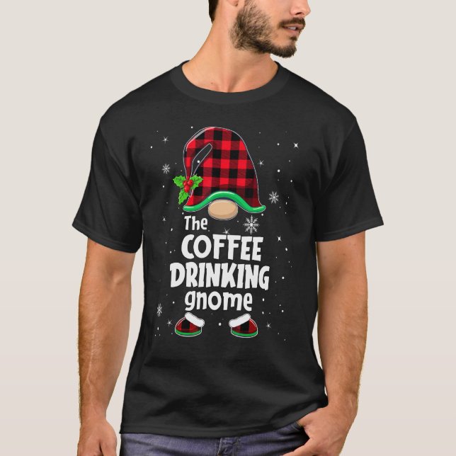 Camiseta The Coffee Drinking Gnome Buffalo Plaid Christmas  (Frente)