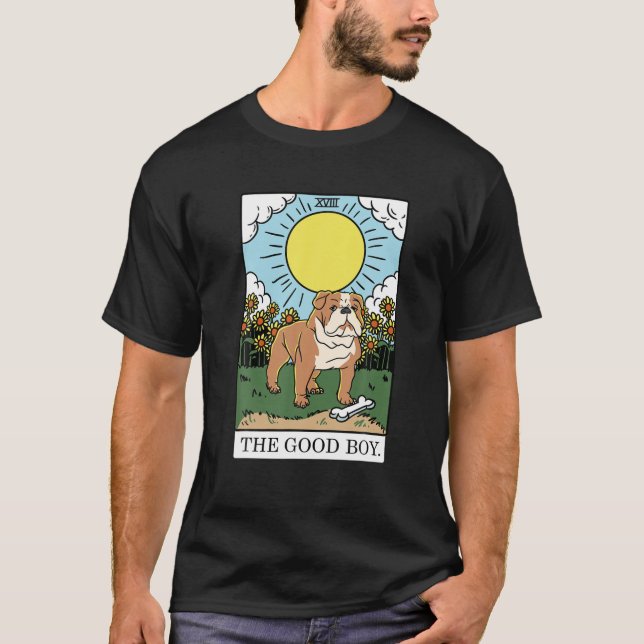 Camiseta The Good Boy Bulldog Aesthetic Tarot Card Puppy Lo (Frente)