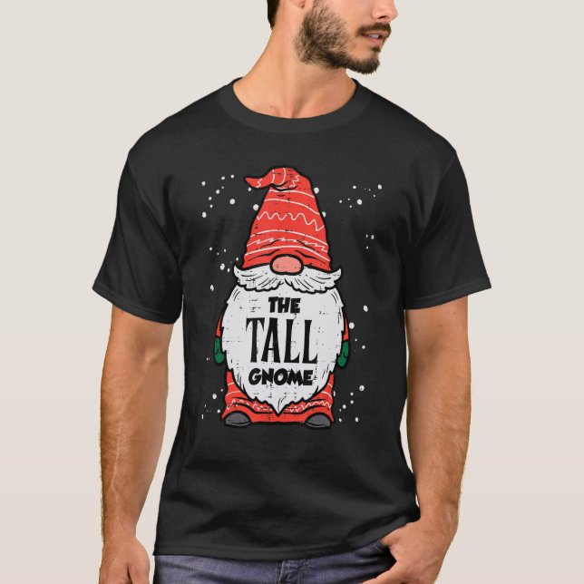 Camiseta The Tall Gnome Xmas Matching Christmas For Family  (Frente)