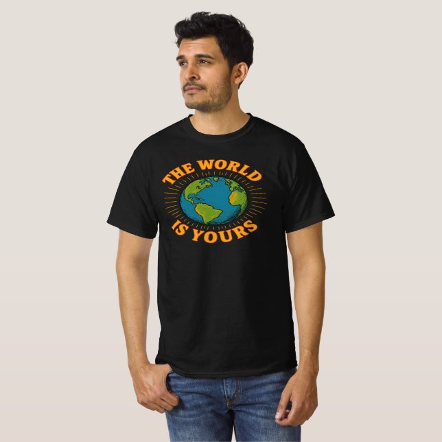 Camiseta The World Is Yours Globe Graphic Tee  (Frente Completa)