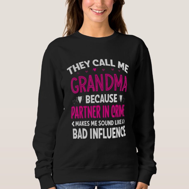 Camiseta They Call Me Grandma Because Partner In Crime Moth (Frente)