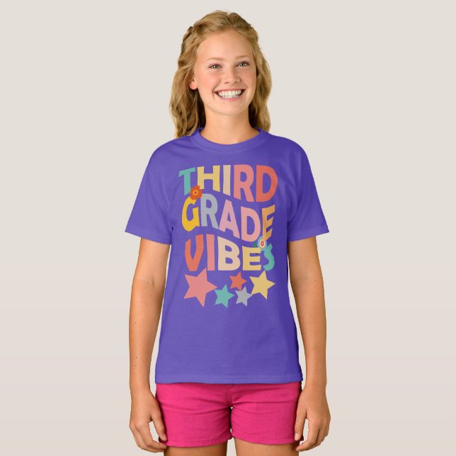Camiseta Third Grade Vibes For Girls Boys 3rd Grade Teacher (Frente Completa)