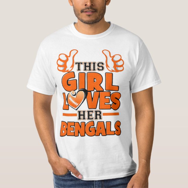 Camiseta This Girl Loves Her Bengals (Frente)
