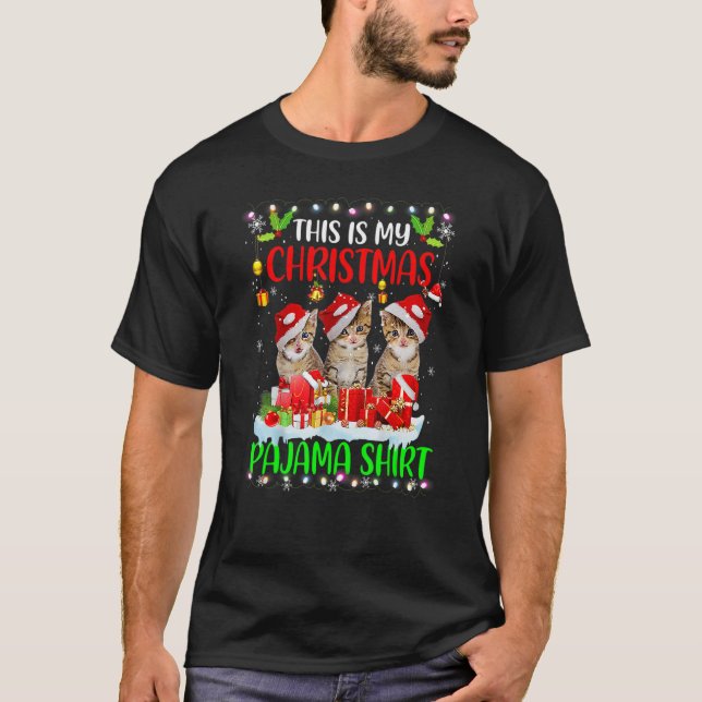 Camiseta This Is My Christmas Pajama   Cat Santa Hat Lights (Frente)