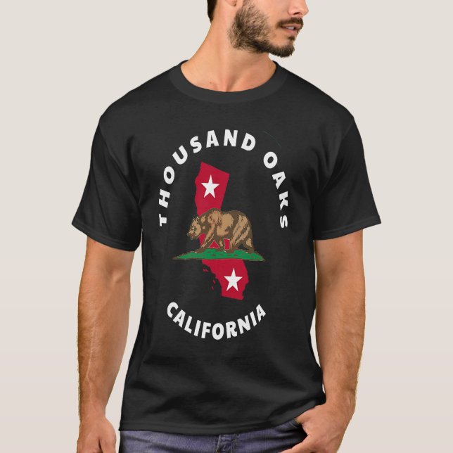 Camiseta Thousand Oaks California CA Flag and Bear Badge So (Frente)