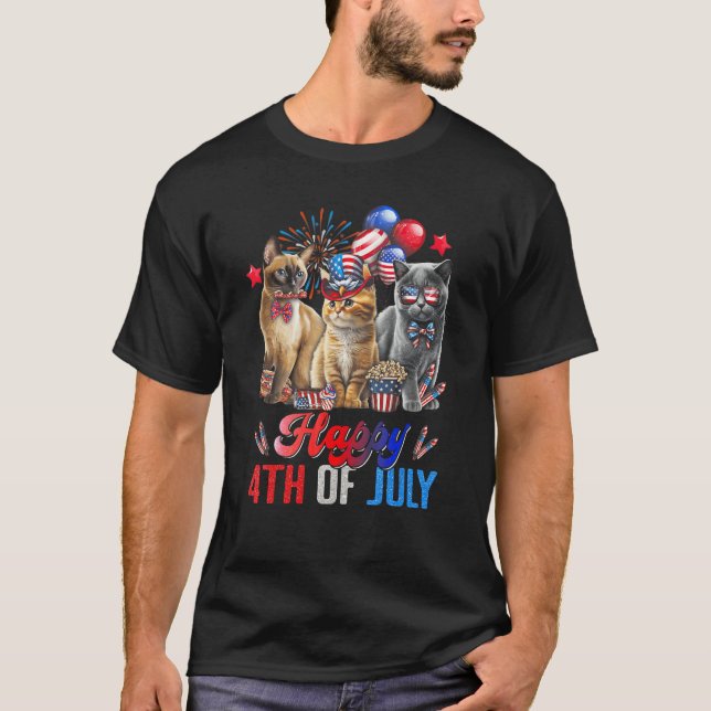 Camiseta Three Cats Happy 4th Of July Cat  Independence Day (Frente)