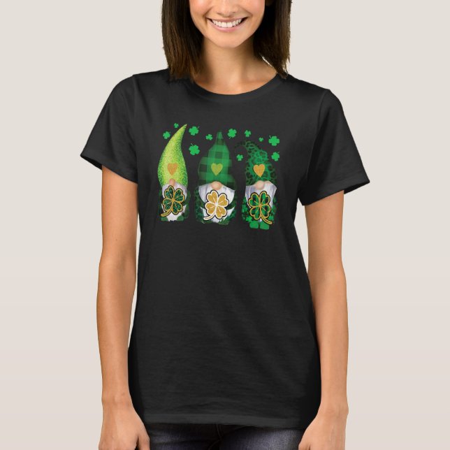 Camiseta Three Gnomes Holding Shamrock Leopard Plaid St Pat (Frente)