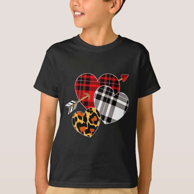 Camiseta Three Hearts Leopard Buffalo Plaid Valentines Day  (Frente)