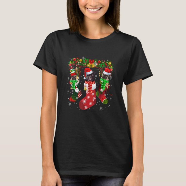 Camiseta Three Pug In Socks Christmas Santa Hat (Frente)