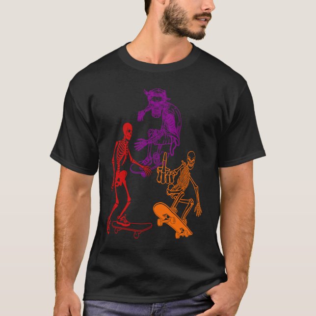 Camiseta Three Skeletons Skateboarding Halloween Skateboard (Frente)