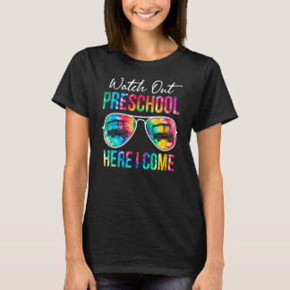 Camiseta Tie Dye Assista À Pré-Escola Aqui Eu Volto Para Sc