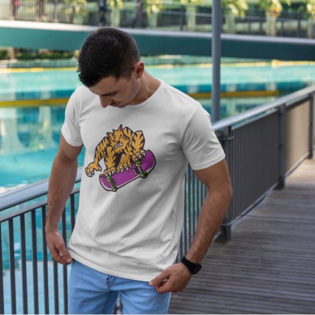 Camiseta Tiger Skateboard Cartoon (Criador carregado)
