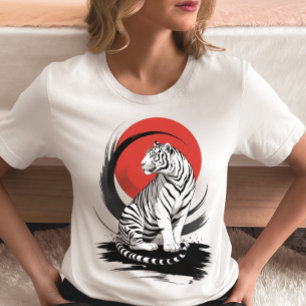 Camiseta Tigre Branco Com Arte do Sol Vermelho