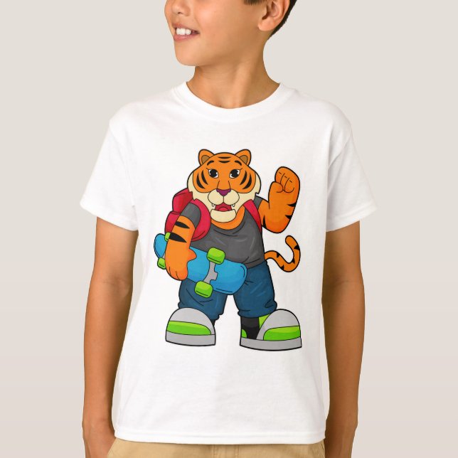 Camiseta Tigre como skater com skate (Frente)