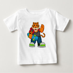 Camiseta Tigre como skater com skate