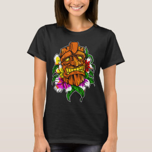 Camiseta Tiki em uma cama de flores