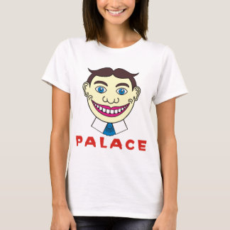 Camiseta Tillie sobre letras do palácio