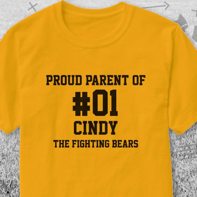 Camiseta Time de Beisebol Preto Dourado (Black and Gold Baseball Proud Parent of T-Shirt. Celebrate your high school or college athlete.)
