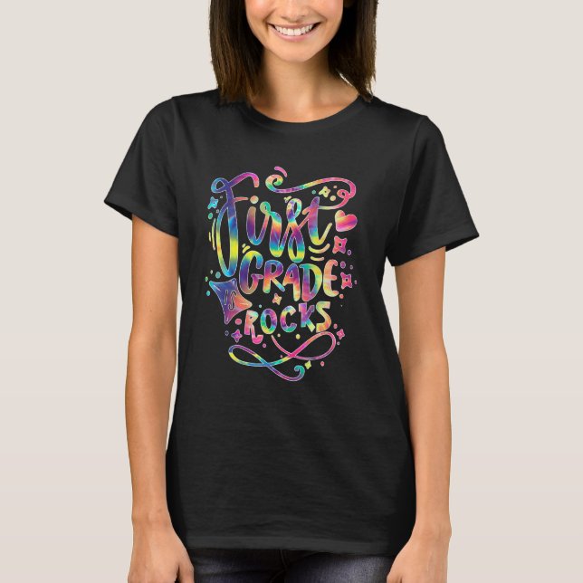 Camiseta Time First Grade Hello 1rua Grade Rocks Tie Dye Ba (Frente)