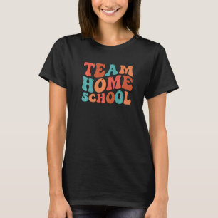 Camiseta Time Homeschool Mãe Groovy Homeschool Mama