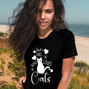 Camiseta Típica de desenho de um gato encantador