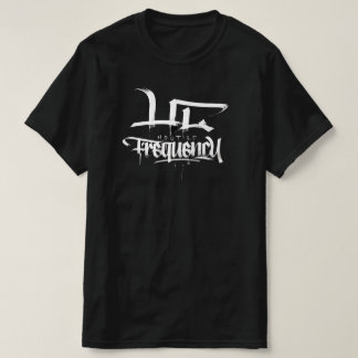CAMISETA TIPO DE CALIGRAFIA/GRAFFITI DE FREQUÊNCIA HOSTIL