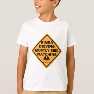 Camiseta tipo dirigindo principalmente observando pássaros