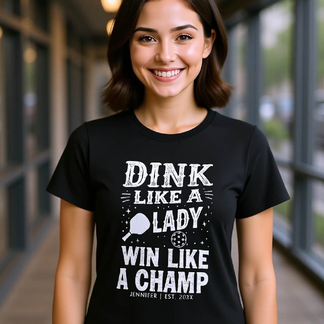 Camiseta Tipografia de Pickleball - Presente Engraçado Pers (pickleball gift personalized funny shirt women typography paddle birthday christmas club saying)