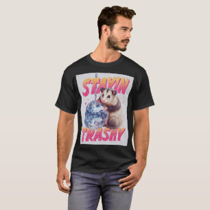 Camiseta Tipografia Gráfica de Gambá Disco Humorística