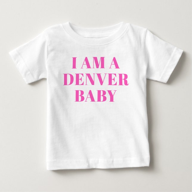Camiseta Tipografia Rosa Roupas de Bebê Denver (Frente)