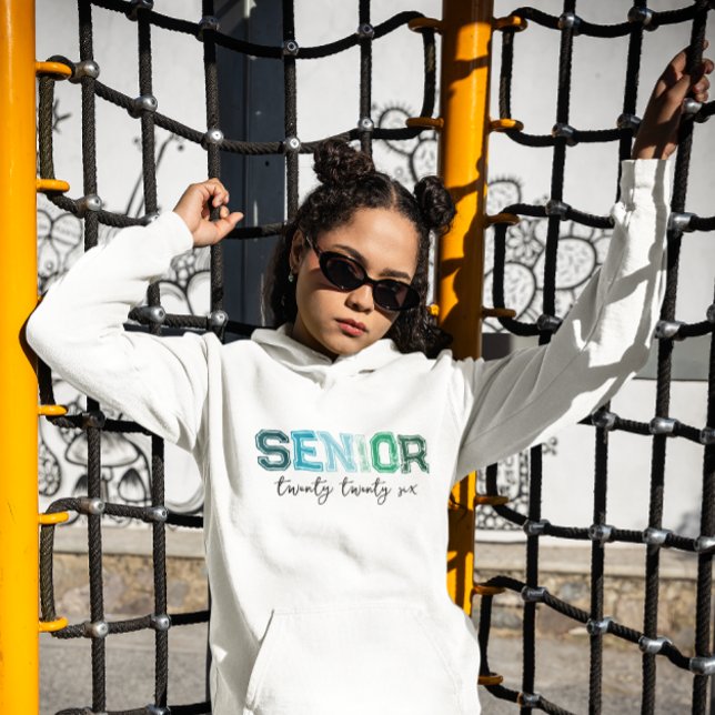 Camiseta Tipografia Sênior Azul Verde 2026 (Blue Green Senior 2026 Typography Hoodie)