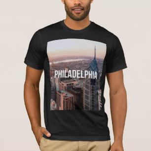 Camiseta Tipografia Vista Aérea da Silhueta de Filadélfia U