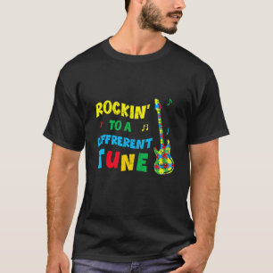 Camiseta Tocando Ao Som De Uma Melodia Diferente Guitarra C