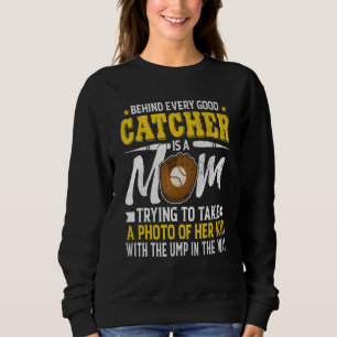 Camiseta Toda Boa Pegada É Uma Mãe Tentando Tirar Uma Foto