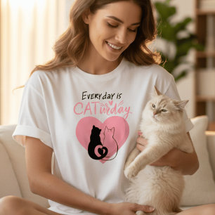 Camiseta Todo Dia é CATurday Coração Fofo Rabo de Gato Aman
