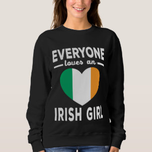 Camiseta Todos Amam Uma Garota Irlandesa Dia De São Patríci