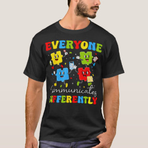 Camiseta Todos Comunicam de Maneira Diferente Autismo