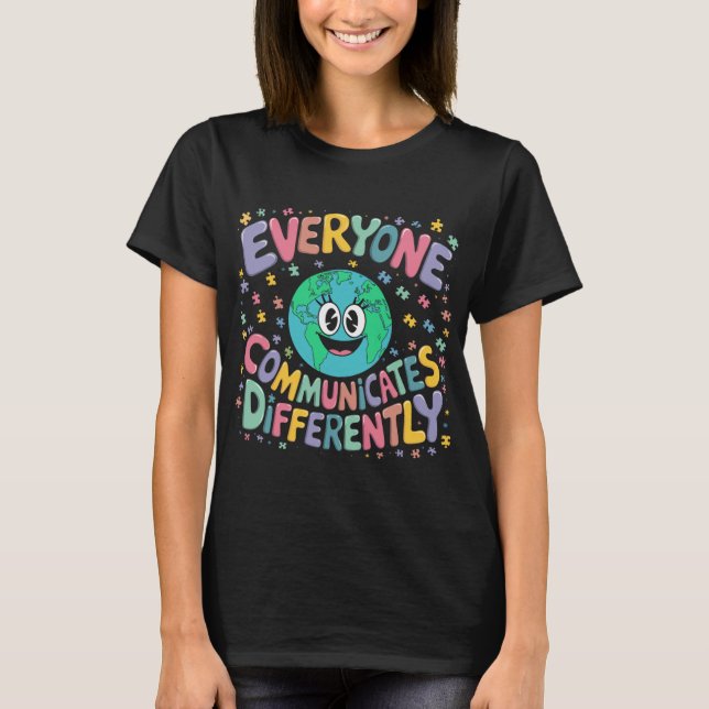 Camiseta Todos Comunicam de Maneira Diferente Educação Espe (Frente)