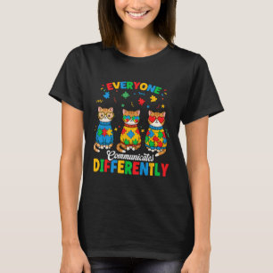 Camiseta Todos Comunicam de Maneira Diferente Mês do Autism