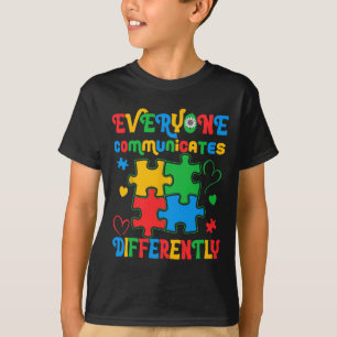 Camiseta Todos Comunicam Diferentemente A Consciência Autis
