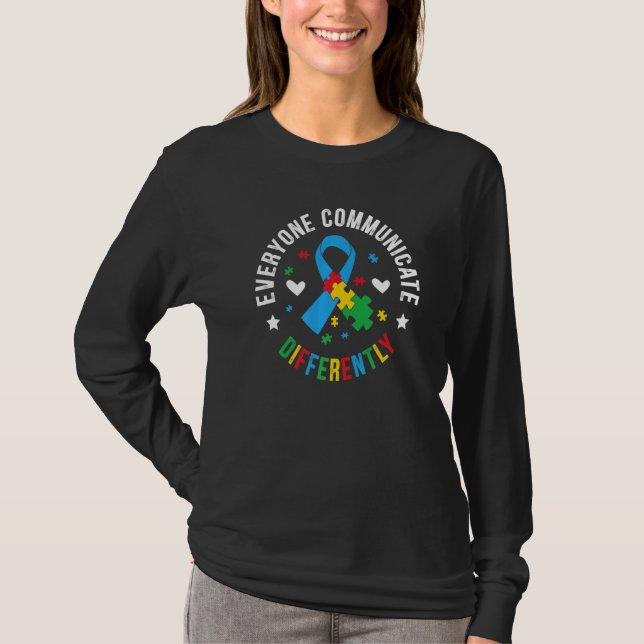 Camiseta Todos Comunicam Diferentemente A Consciência Autis (Frente)