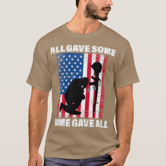 Camiseta Todos Deram Alguns A Todos Os Veteranos Julho