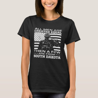 Camiseta Todos Os Homens São Criados Iguais A Poucos Da Dak