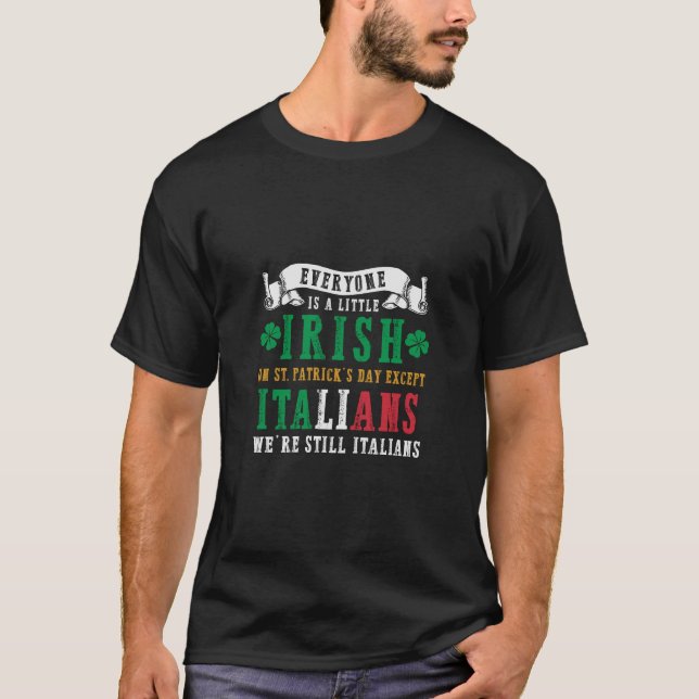 Camiseta Todos São Um Pouco Irlandeses Na Rua Dia De Patric (Frente)