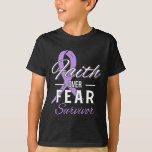 Camiseta Todos Sobreviventes ao Câncer Fé sobre Medo Presen