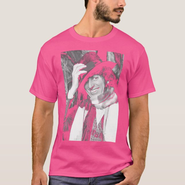 Camiseta Tom Baker O Quarto Doutor Que 1975 (Frente)