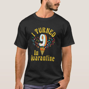 Camiseta Tornei-Me 9 Em Quarentena, Voltei A 9 Crianças De